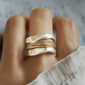 Thalia Ring with Intertwined Threads