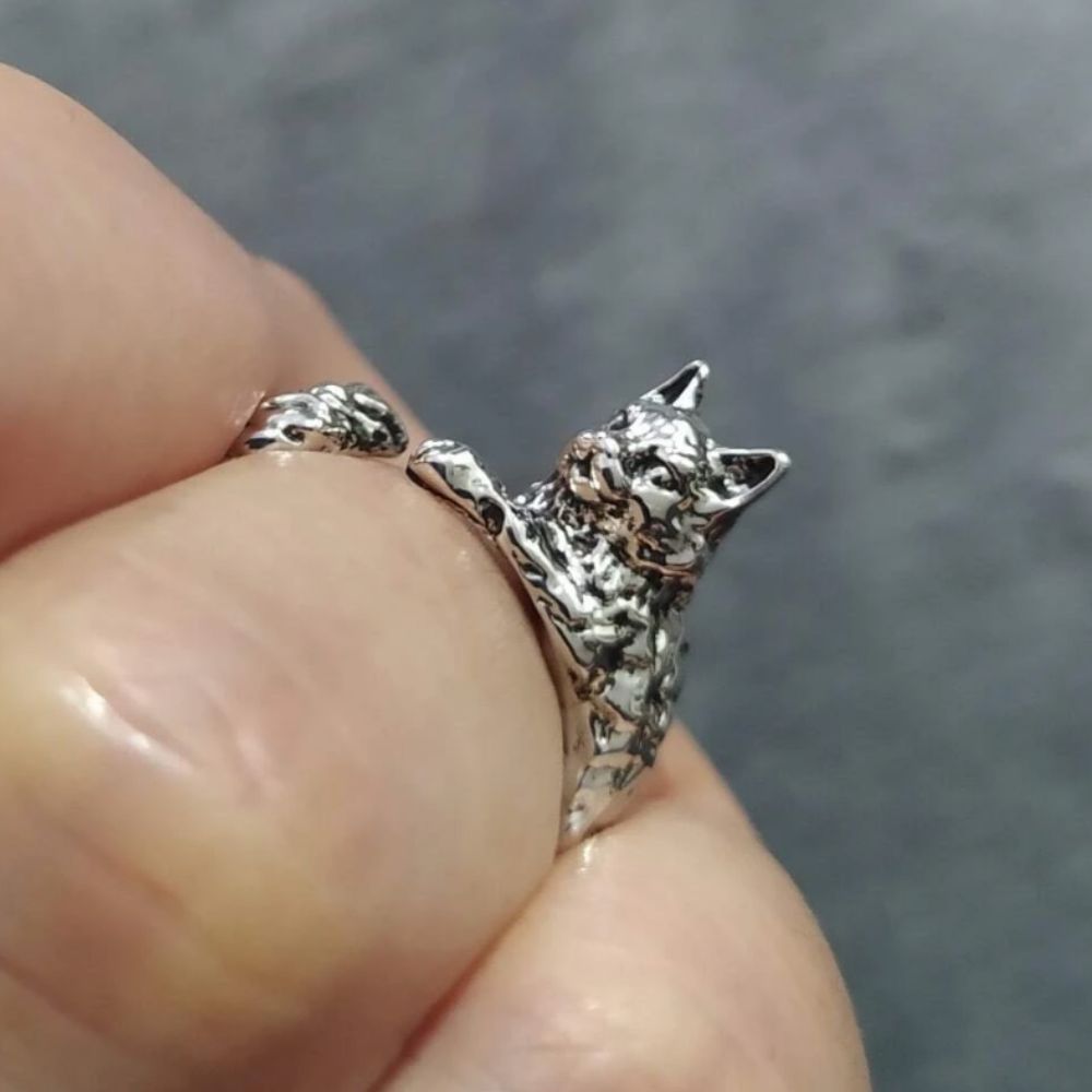 Women's Adjustable Ring with Hugging Cat Design