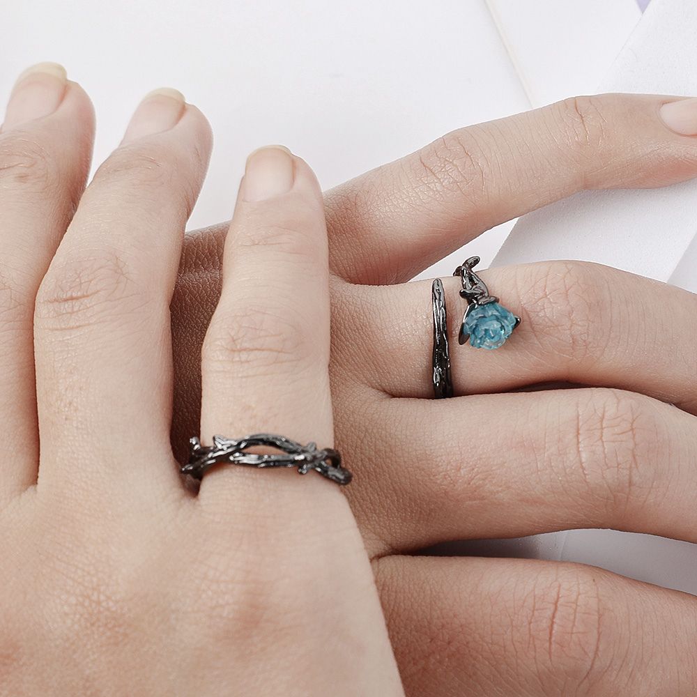 Women Adjustable Thorn Ring with Open Design