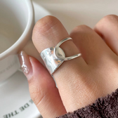 Women Adjustable Chunky Ring with Hammered Style