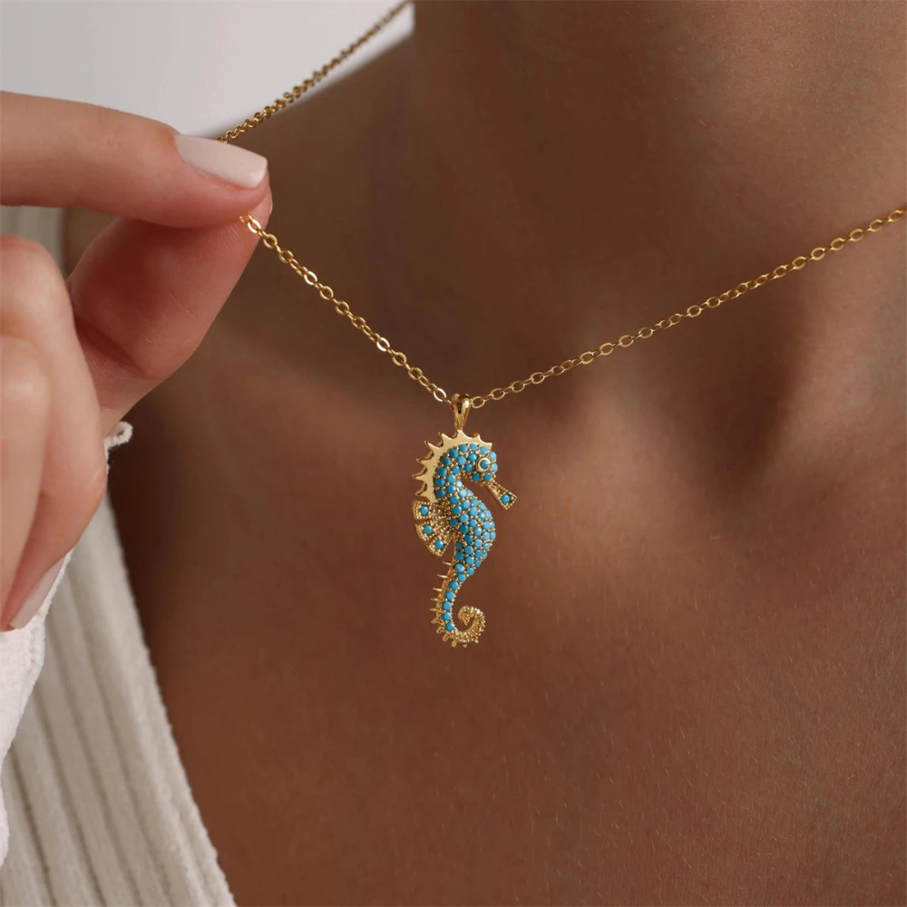 Necklace for Women Featuring a Seahorse Pendant with Oceanic Inspiration