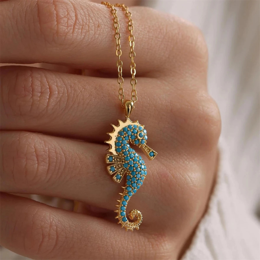 Necklace for Women Featuring a Seahorse Pendant with Oceanic Inspiration