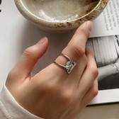 Women Adjustable Chunky Ring with Hammered Style
