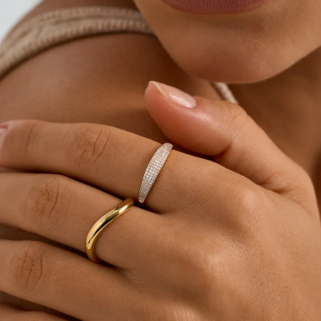 Women's Signet Ring with Pavé Stone Setting and Transparent Ring Design