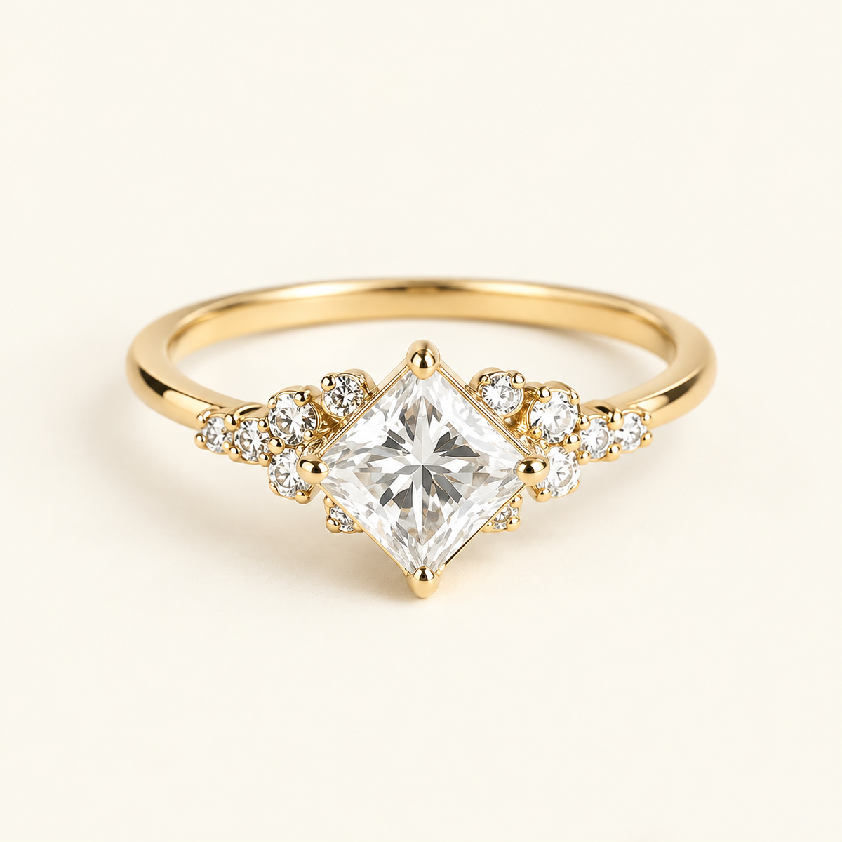 Women's Statement Ring in Royal Style