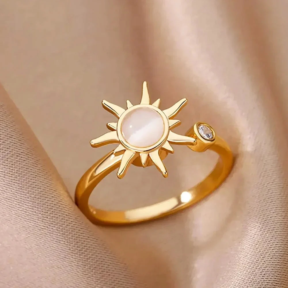 Helia Spinning Solar Ring
