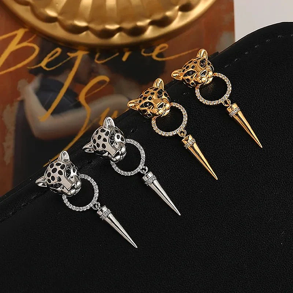 Women's Dangle Earrings with Leopard Head, Round Pendant and Pointed Feature