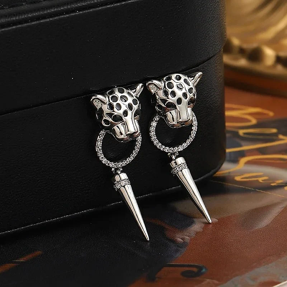 Women's Dangle Earrings with Leopard Head, Round Pendant and Pointed Feature